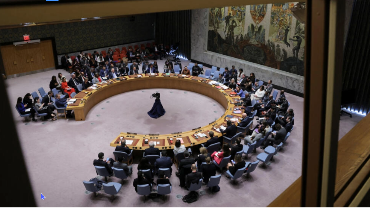 美国投出弃权票，联合国安理会加沙立即停火决议案首次通过
